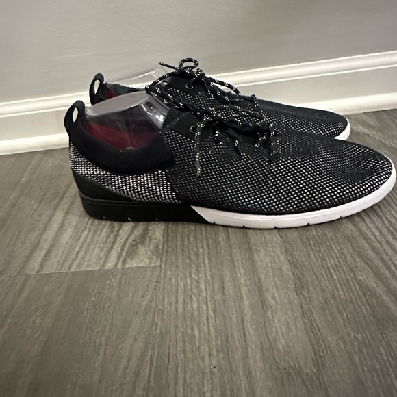 UGG Men's Feli Hyperweave casual athletic sneakers Black Size 13 - Picture 1 of 8